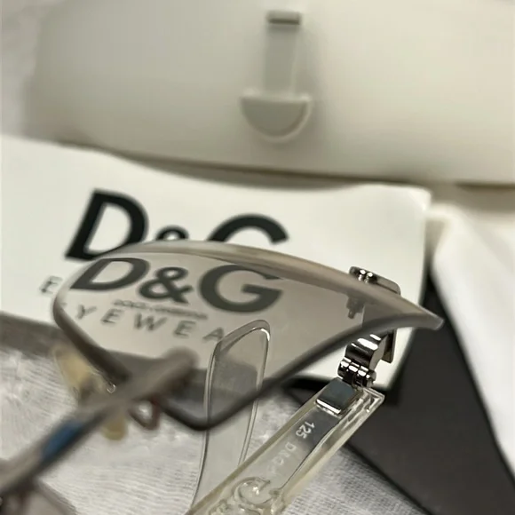 Dolce & Gabbana clear frame light sunglasses with case - Picture 10 of 10